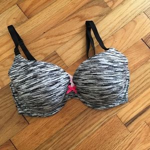 Victoria’s Secret Demi bra 32DD
